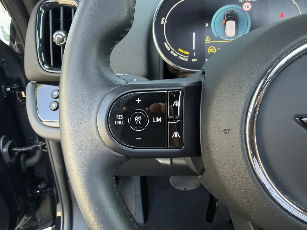 1.5 Cooper SE ALL Pano/H&K/Leder/Camera