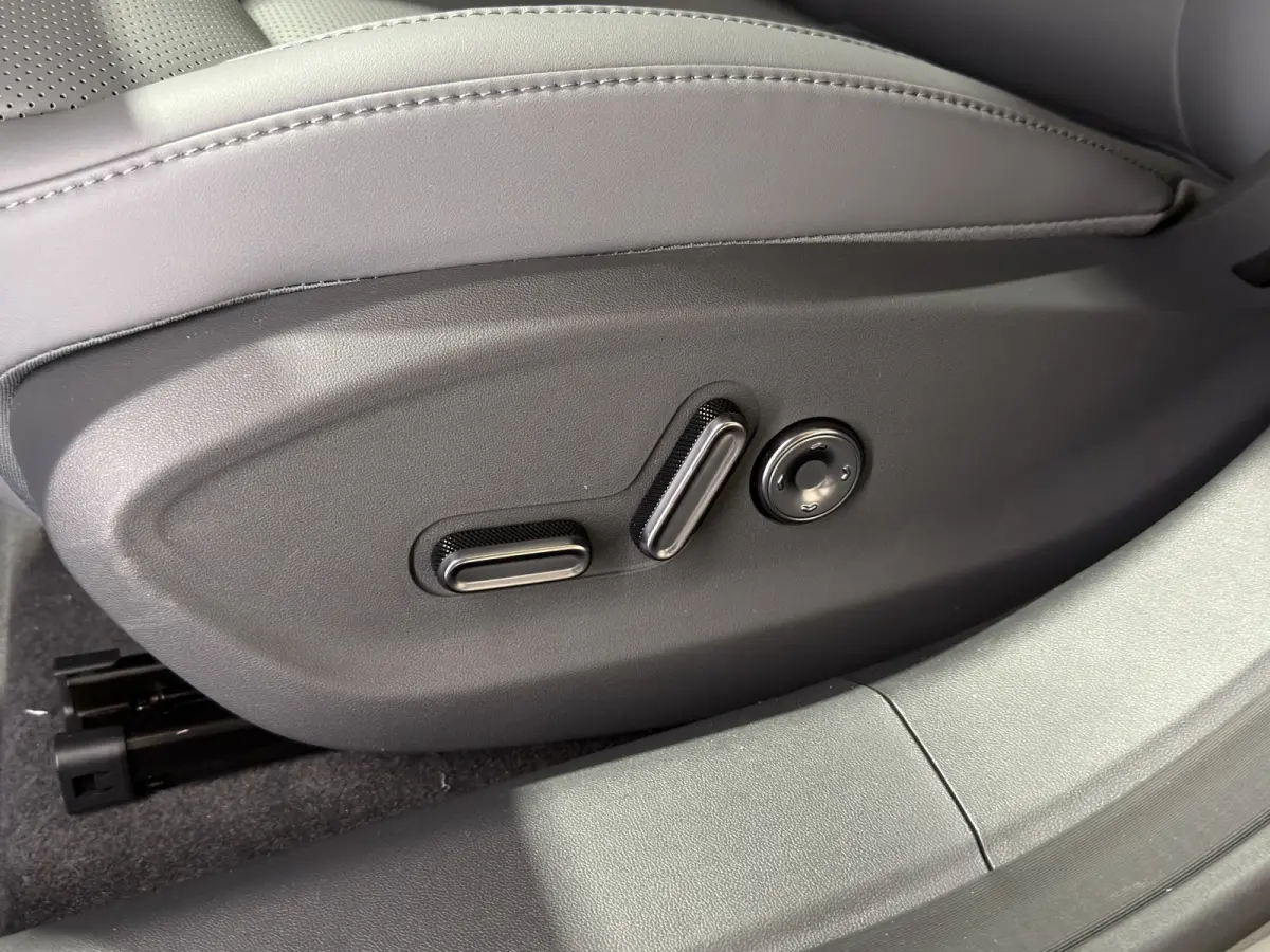 RWD Long Range 74.9 kWh | Wordt verwacht! | Donker Interieur