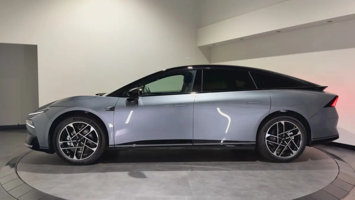 RWD Long Range 74.9 kWh | Wordt verwacht! | Donker Interieur