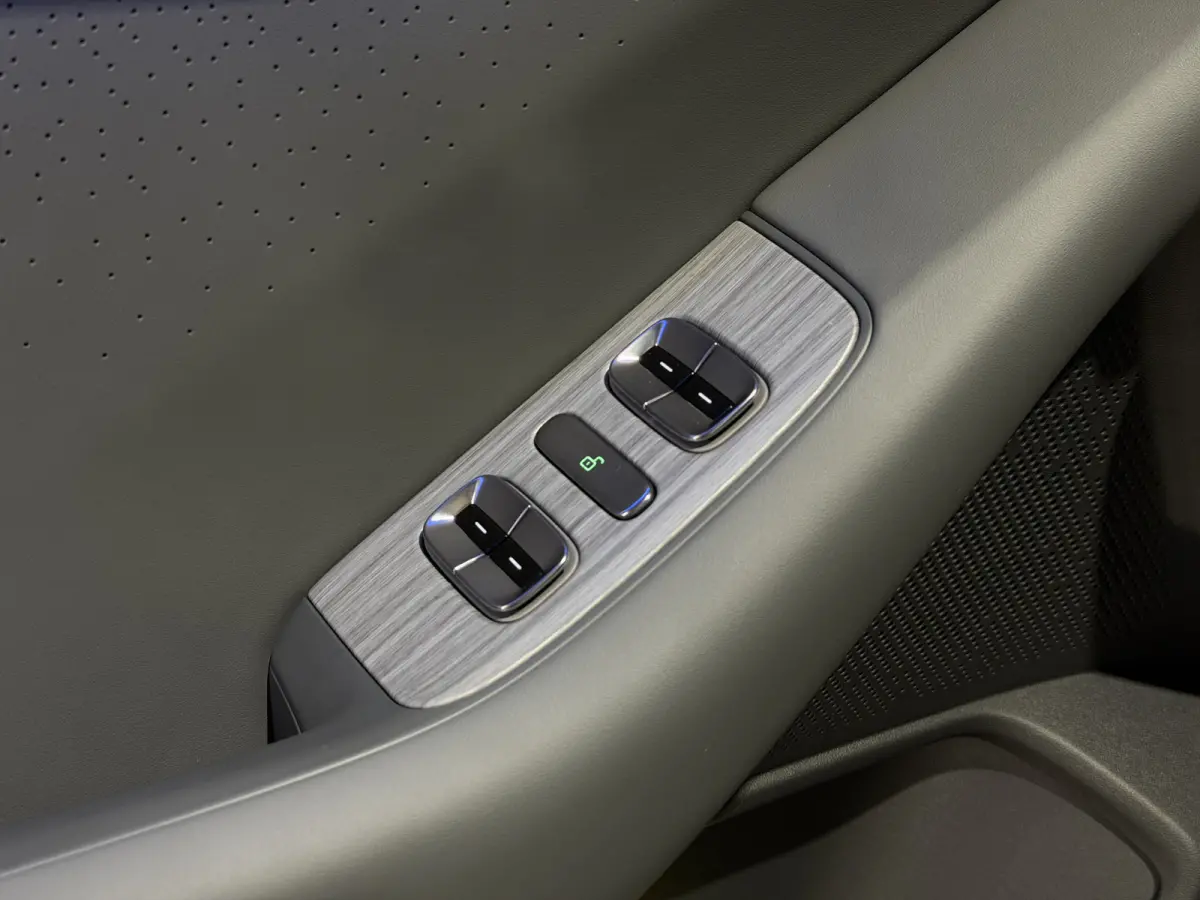 RWD Long Range 74.9 kWh | Wordt verwacht! | Donker Interieur