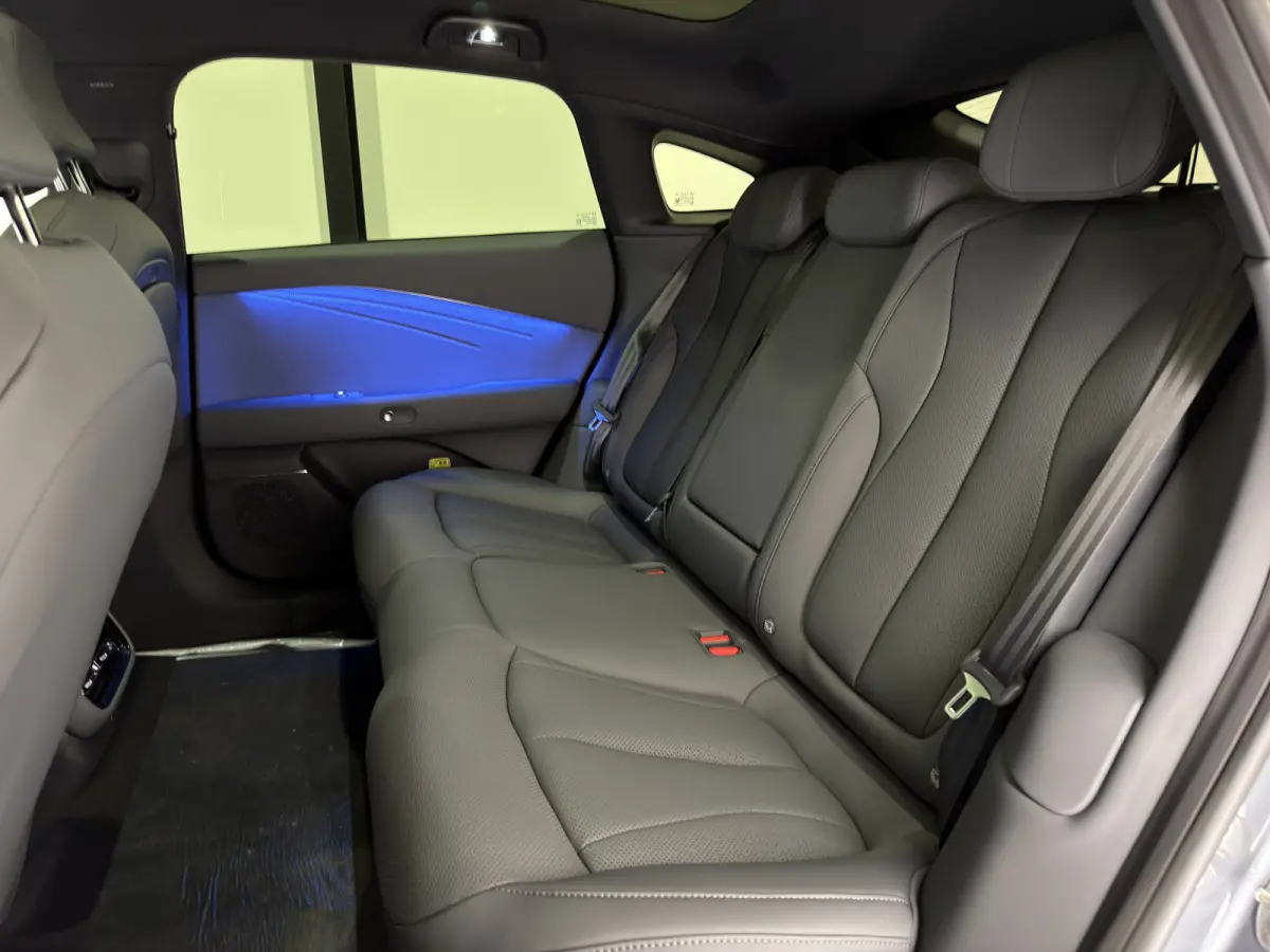 RWD Long Range 74.9 kWh | Wordt verwacht! | Donker Interieur