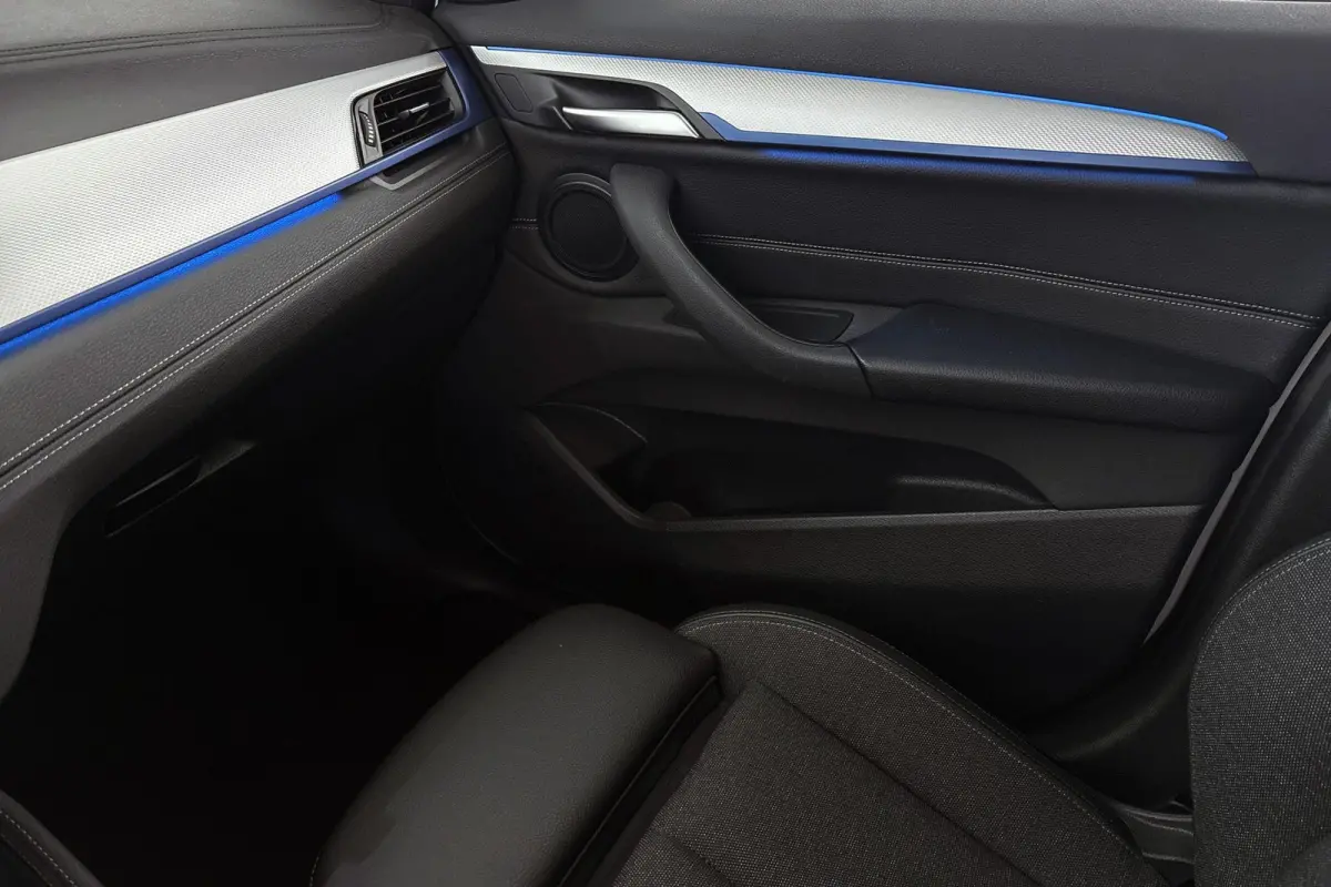 xDrive25e M Sport Sportstoelen Stoelverwarming Apple CarPlay LED