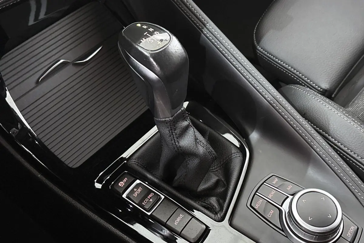 xDrive25e M Sport Sportstoelen Stoelverwarming Apple CarPlay LED