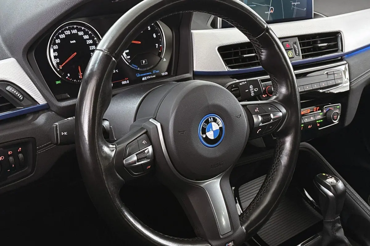xDrive25e M Sport Sportstoelen Stoelverwarming Apple CarPlay LED