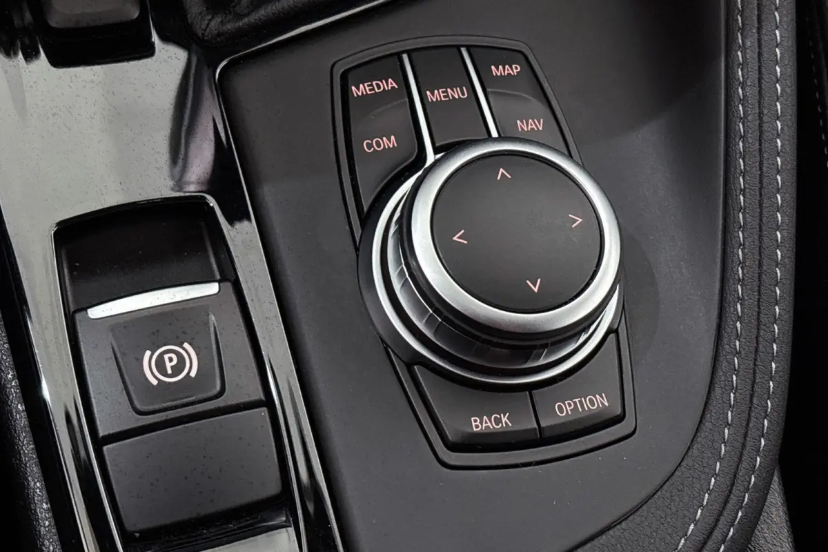 xDrive25e M Sport Sportstoelen Stoelverwarming Apple CarPlay LED