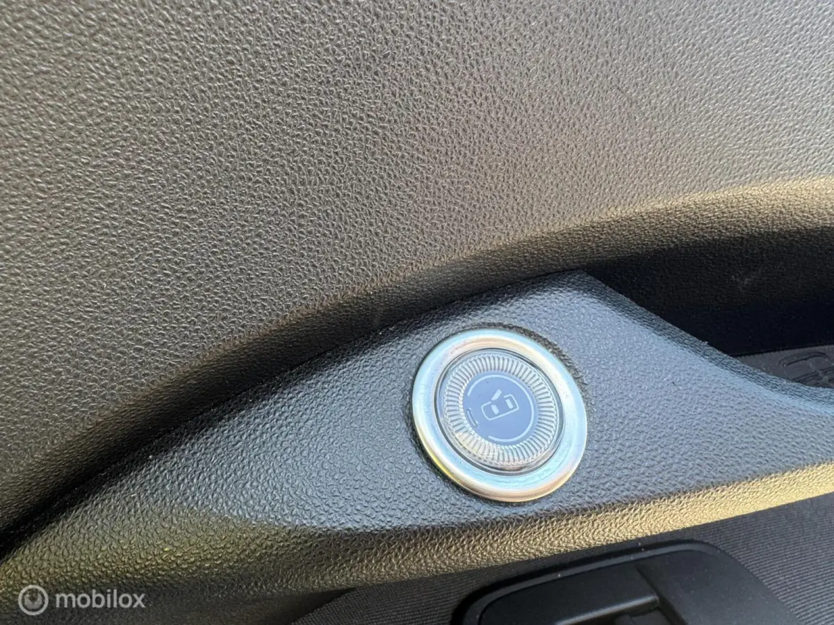 ICON 42 KWH NETTE STAAT NL AUTO NAP GARANTIE