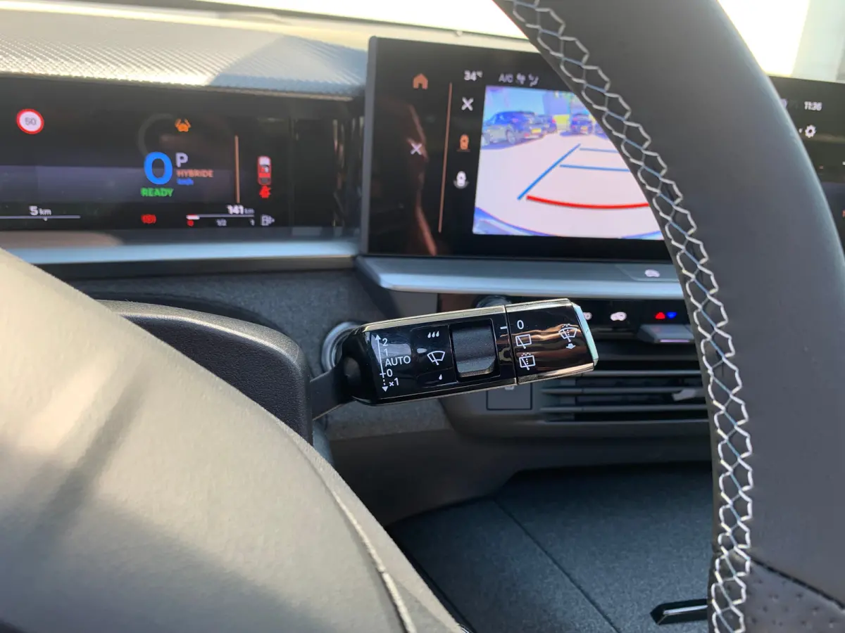 1.6 Turbo Plug-in-Hybrid GS Airco | Camera | Cruise Control Adaptief | Keyless | LED | LMV 19" | Navi | PDC V&A | Pano | Stoel-Stuurverwarming | Trekhaak |