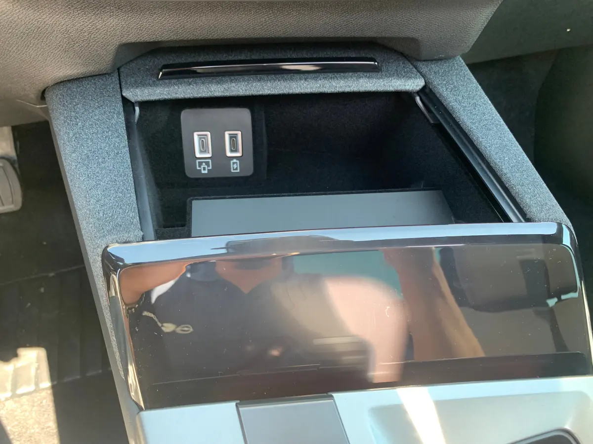 1.6 Turbo Plug-in-Hybrid GS Airco | Camera | Cruise Control Adaptief | Keyless | LED | LMV 19" | Navi | PDC V&A | Pano | Stoel-Stuurverwarming | Trekhaak |