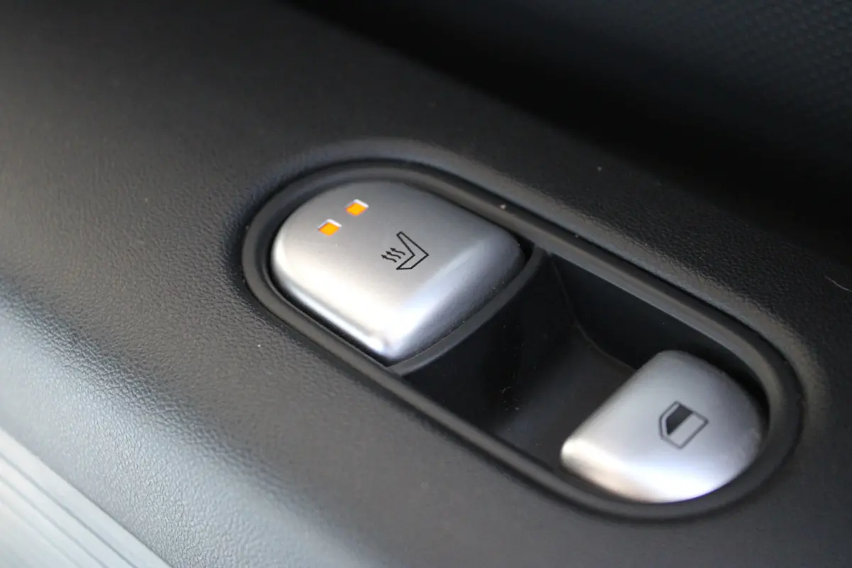 Connect 77KWH AWD