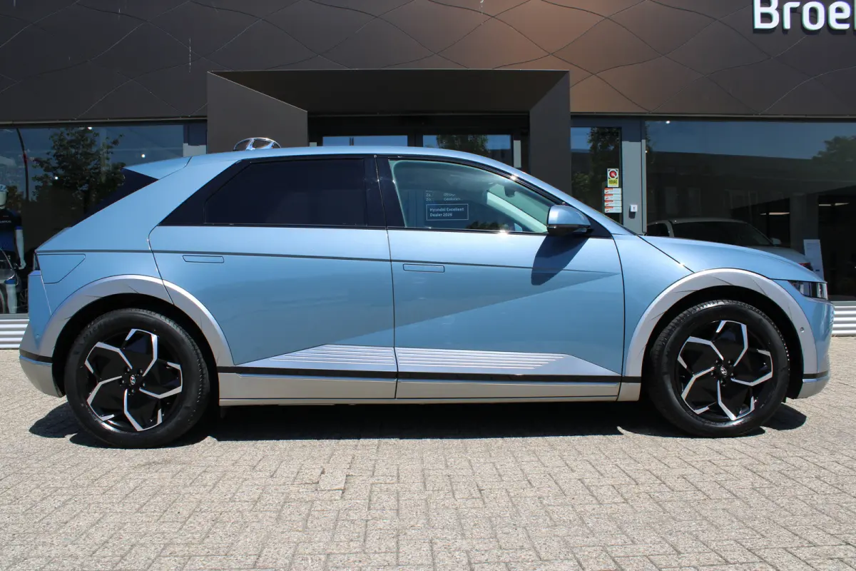 Connect 77KWH AWD