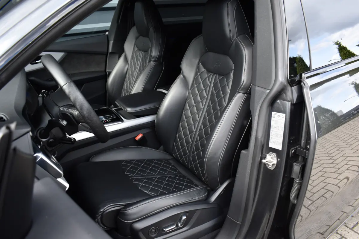 55 TFSI e Quattro Pro Line S | ACC | RS-Seats | Head-Up | B&O | Softclose | 22'' Wielen | Stuurverwarming | Matrix | Nachtzicht |