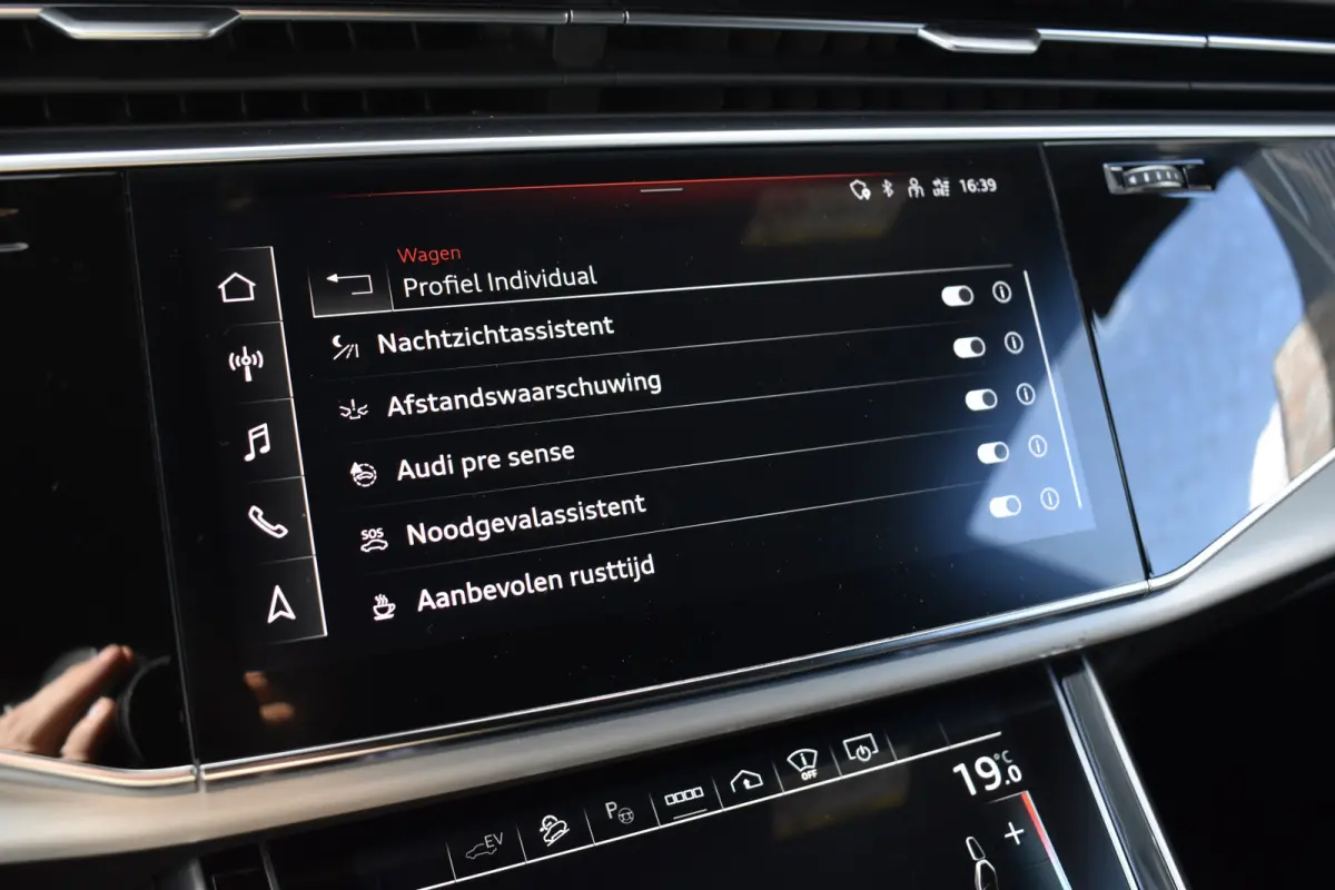 55 TFSI e Quattro Pro Line S | ACC | RS-Seats | Head-Up | B&O | Softclose | 22'' Wielen | Stuurverwarming | Matrix | Nachtzicht |