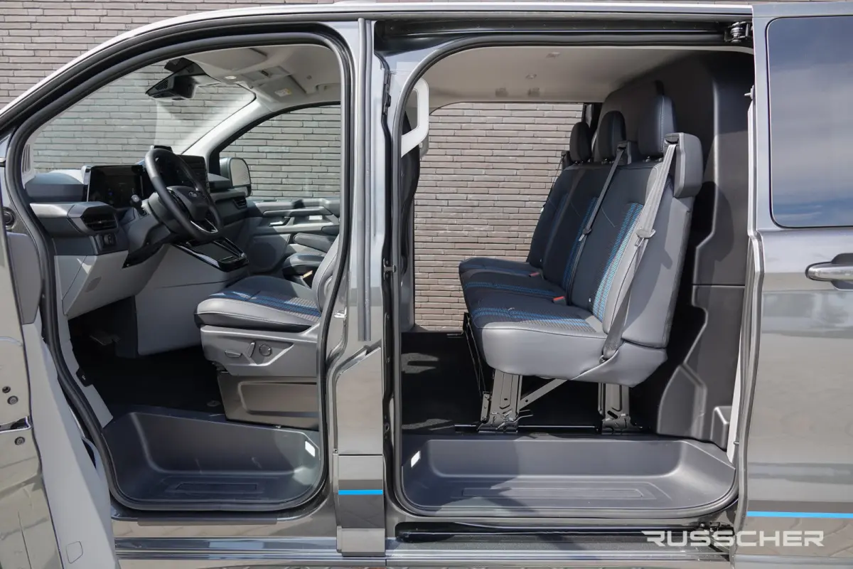 E-Transit L2H1 218Pk Aut. | | Nieuwe 71kWh Accu | 5-Persoons | Elektrisch | Sport 320 | 360° Camera | 19''