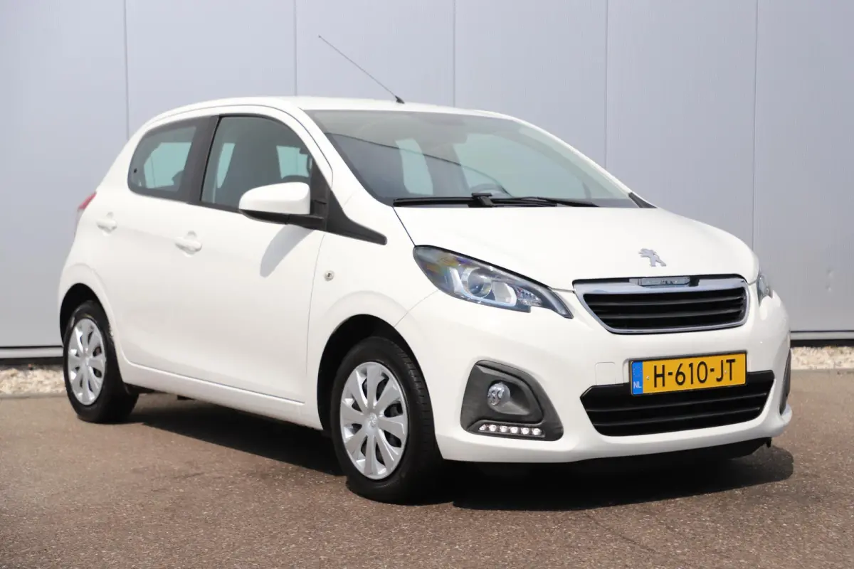 1.0 e-VTi Active Airco Radio Bluetooth Elektrische Ramen Centrale Vergrendeling