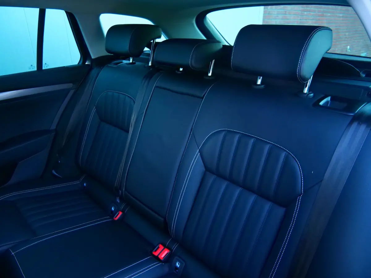 1.4 TSI iV Syle 218 Pk Automaat Navi / DAB / Pano-dak / Apple Carplay / Leer / Trekhaak