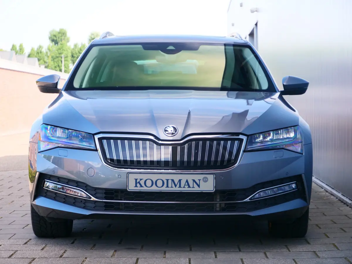 1.4 TSI iV Syle 218 Pk Automaat Navi / DAB / Pano-dak / Apple Carplay / Leer / Trekhaak