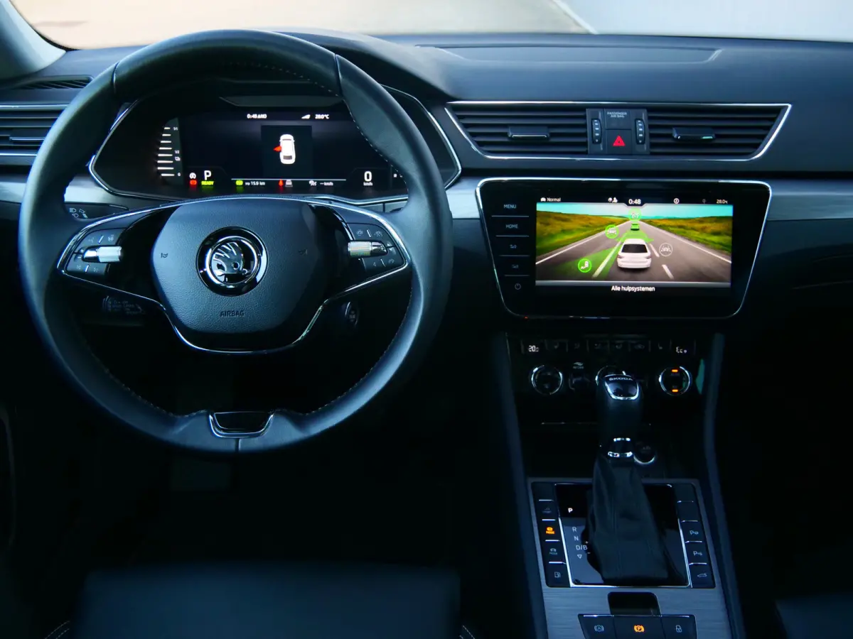 1.4 TSI iV Syle 218 Pk Automaat Navi / DAB / Pano-dak / Apple Carplay / Leer / Trekhaak