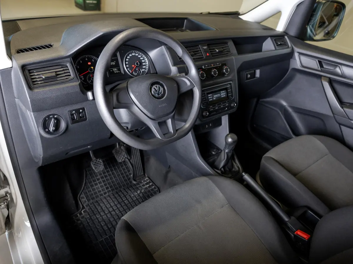 1.2 TSI L1H1 BMT Trendline / 84pk / Trekhaak / Airco /