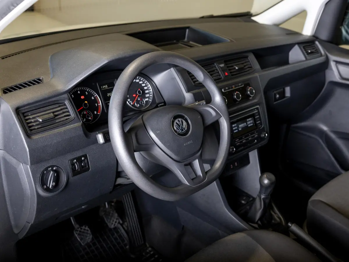 1.2 TSI L1H1 BMT Trendline / 84pk / Trekhaak / Airco /