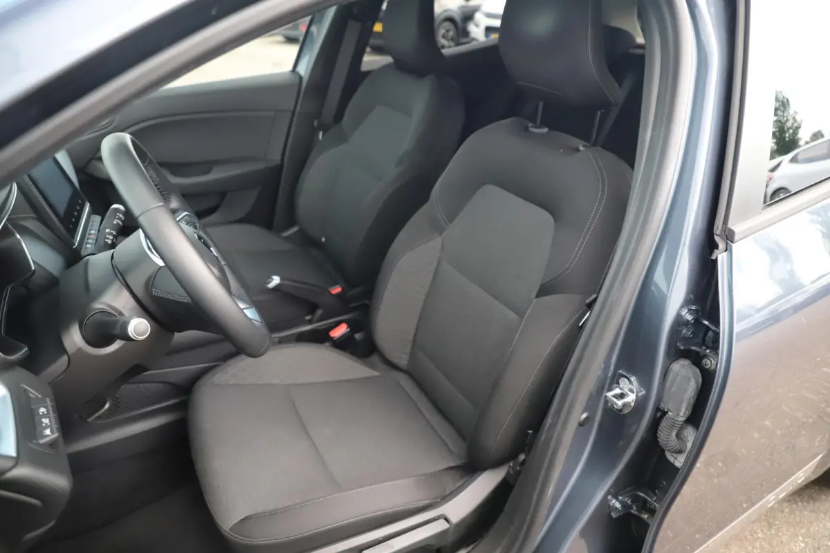 1.0 TCe Zen 16 inch LMV Navigatie Carplay Android Airco Cruise Control Rijstrooksensor Parkeersensor
