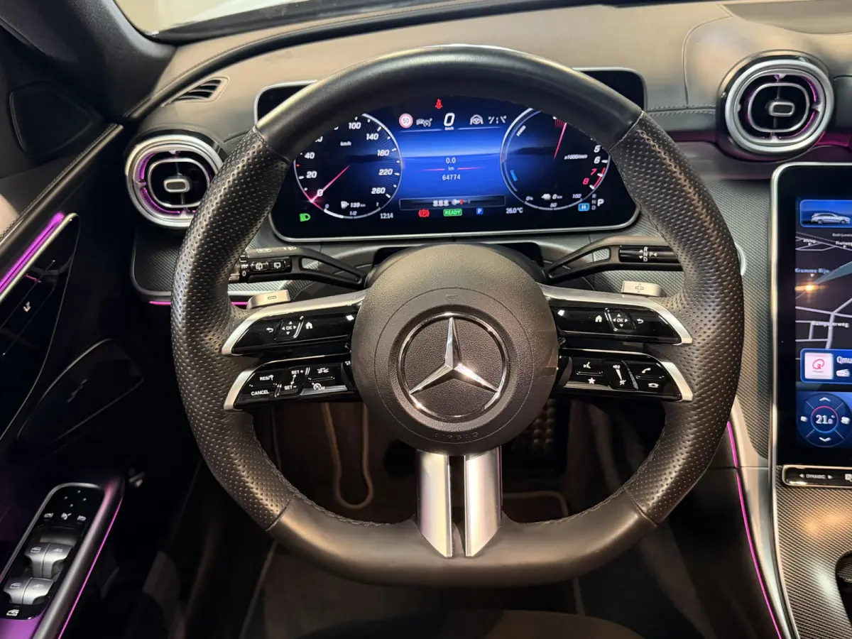 300 e AMG Line 18"/Panoramadak/Trekhaak/LED/Stoelverwarming/Sfeerverlichting/Elektrische klep/Apple Carplay & Android Auto