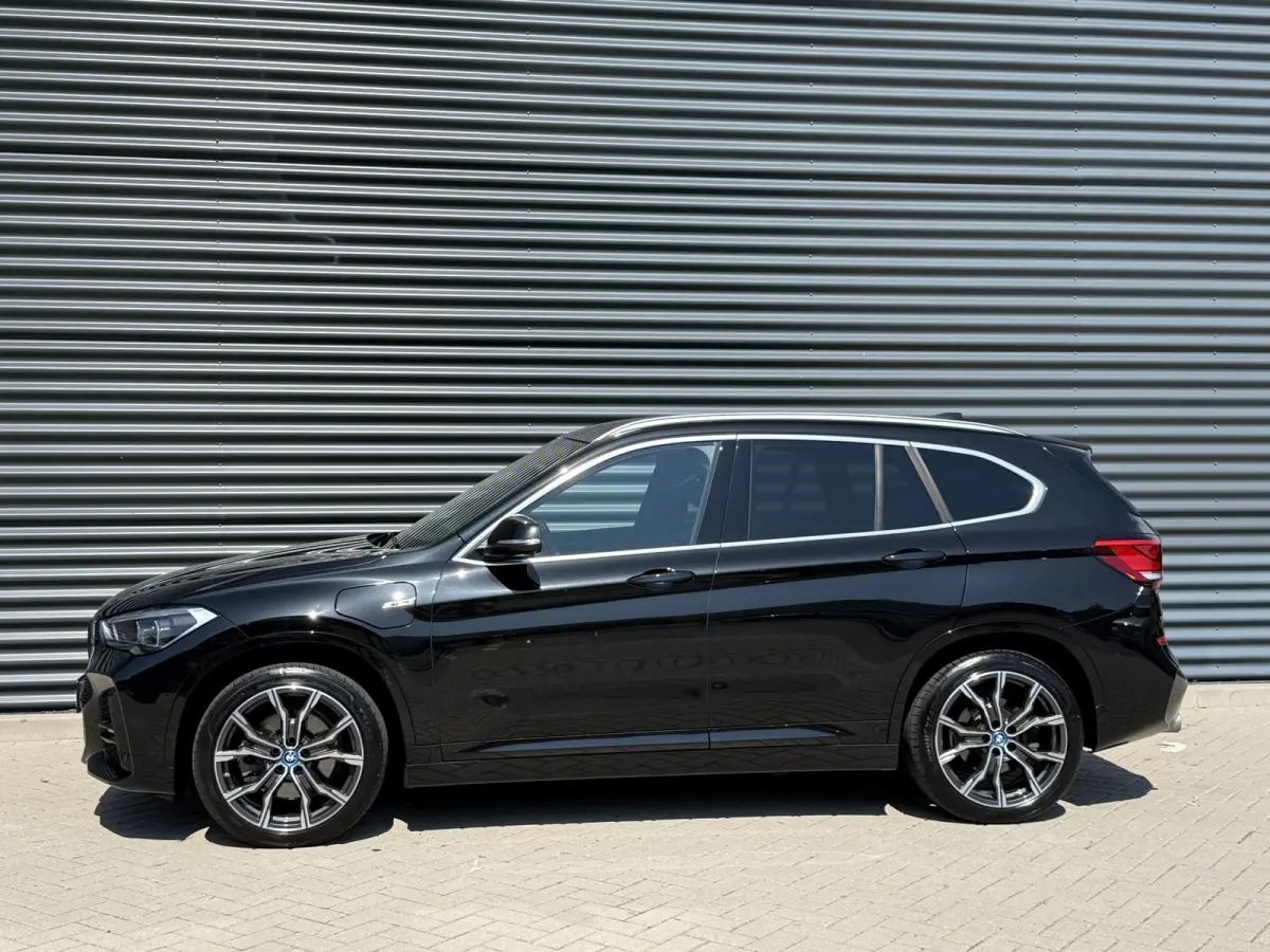 xDrive25e M-Sport Leder/Camera/HUD