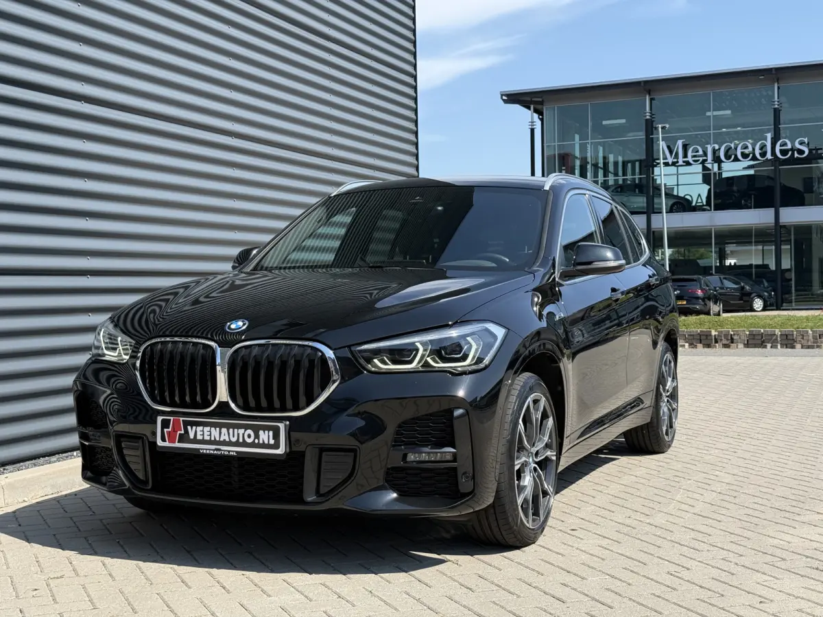 xDrive25e M-Sport Leder/Camera/HUD