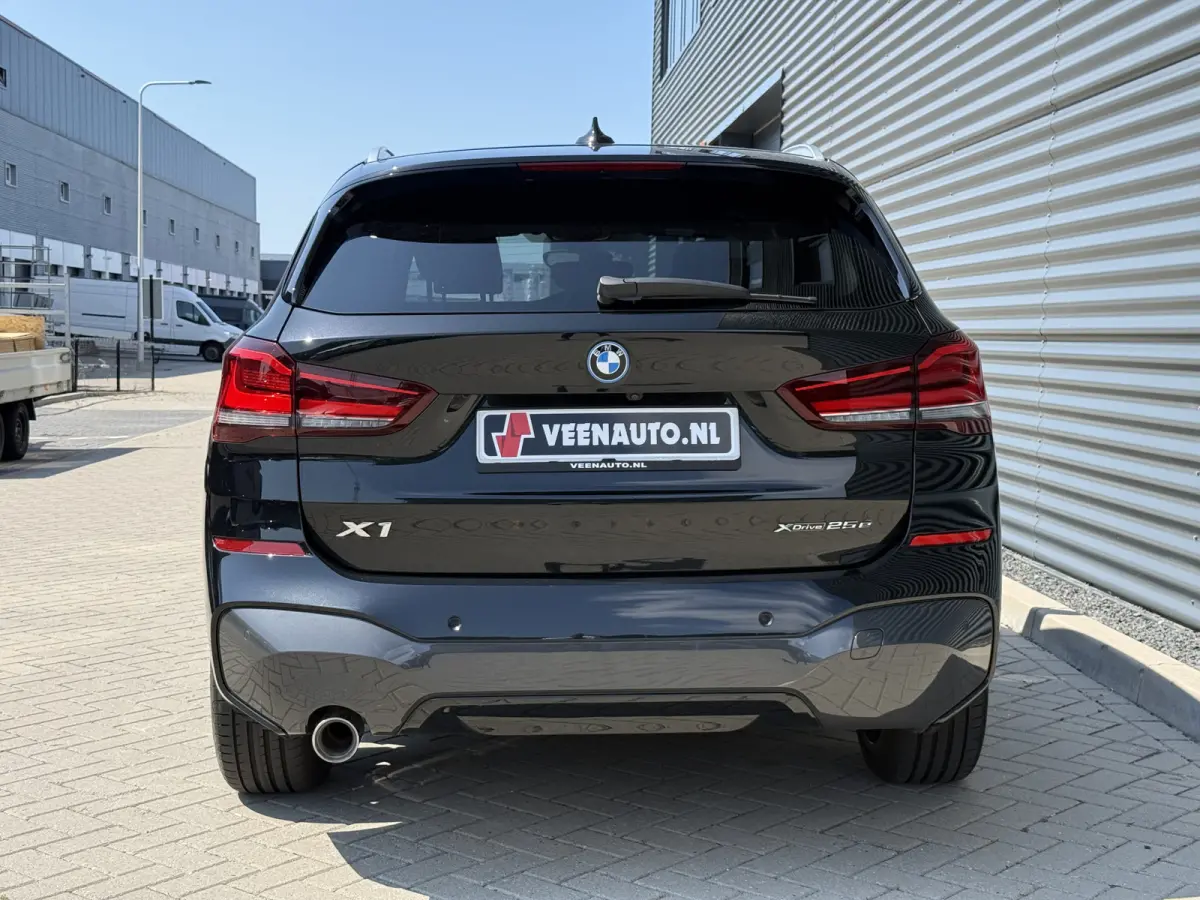 xDrive25e M-Sport Leder/Camera/HUD
