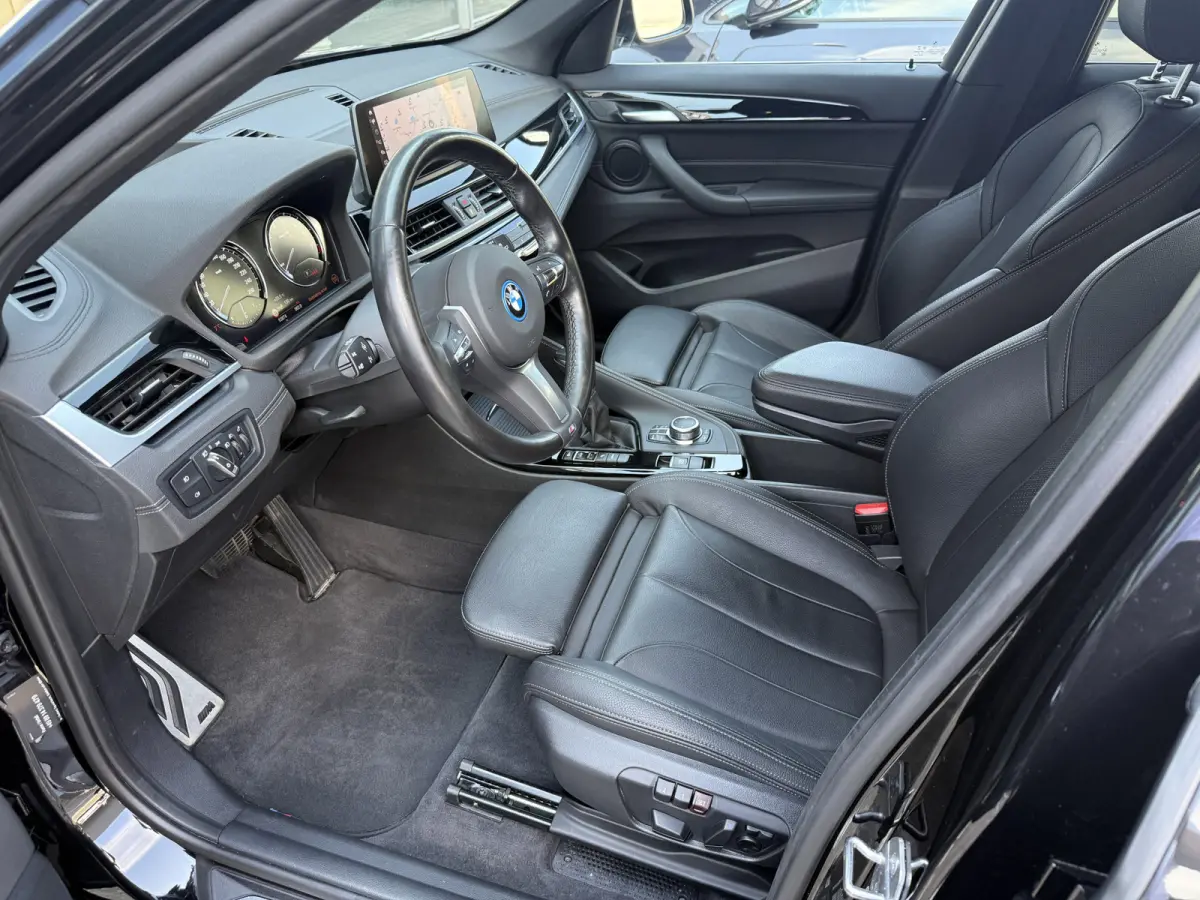 xDrive25e M-Sport Leder/Camera/HUD