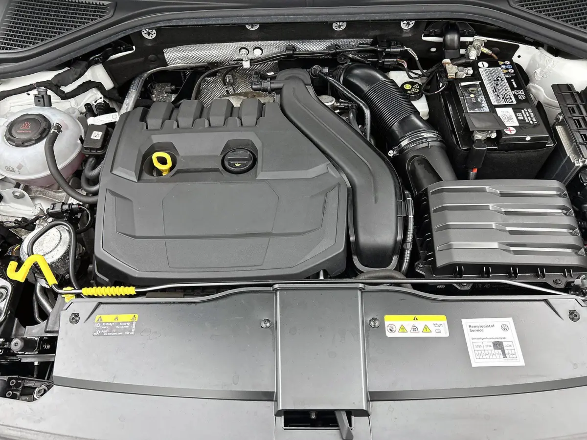 1.5 TSI Sport | 150 PK | Automaat | Digital Cockpit PRO | Apple Carplay / Android Auto | Panoramaschuif-kanteldak | Stoelverwarming | Elektrische Kofferbak |