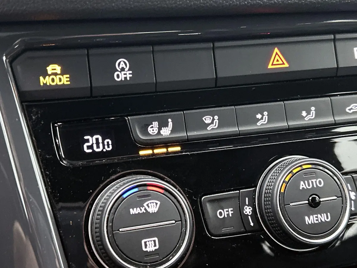 1.5 TSI Sport | 150 PK | Automaat | Digital Cockpit PRO | Apple Carplay / Android Auto | Panoramaschuif-kanteldak | Stoelverwarming | Elektrische Kofferbak |