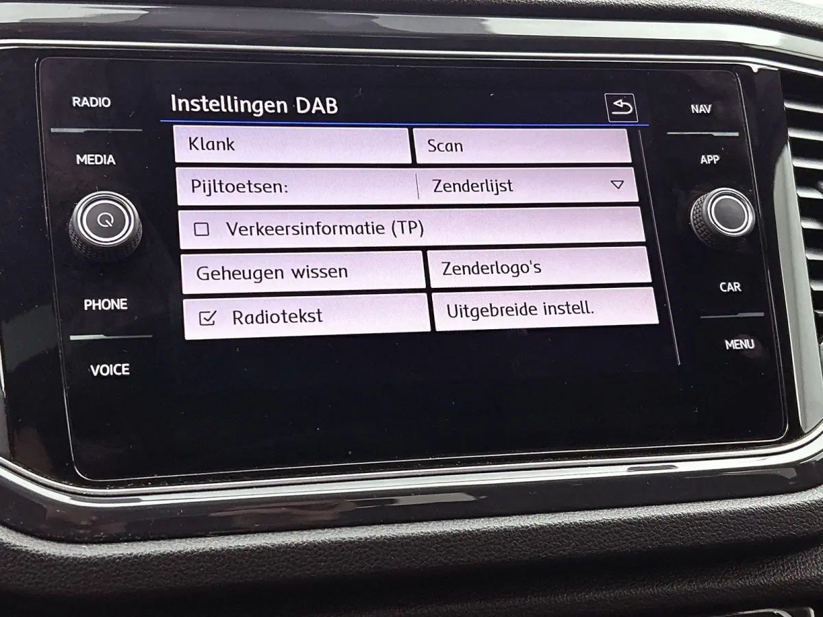 1.5 TSI Sport | 150 PK | Automaat | Digital Cockpit PRO | Apple Carplay / Android Auto | Panoramaschuif-kanteldak | Stoelverwarming | Elektrische Kofferbak |