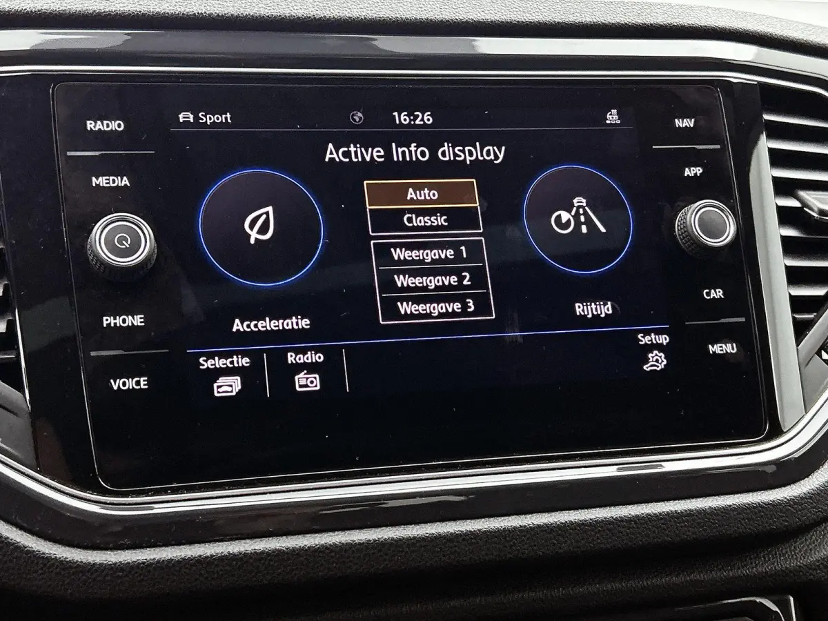 1.5 TSI Sport | 150 PK | Automaat | Digital Cockpit PRO | Apple Carplay / Android Auto | Panoramaschuif-kanteldak | Stoelverwarming | Elektrische Kofferbak |