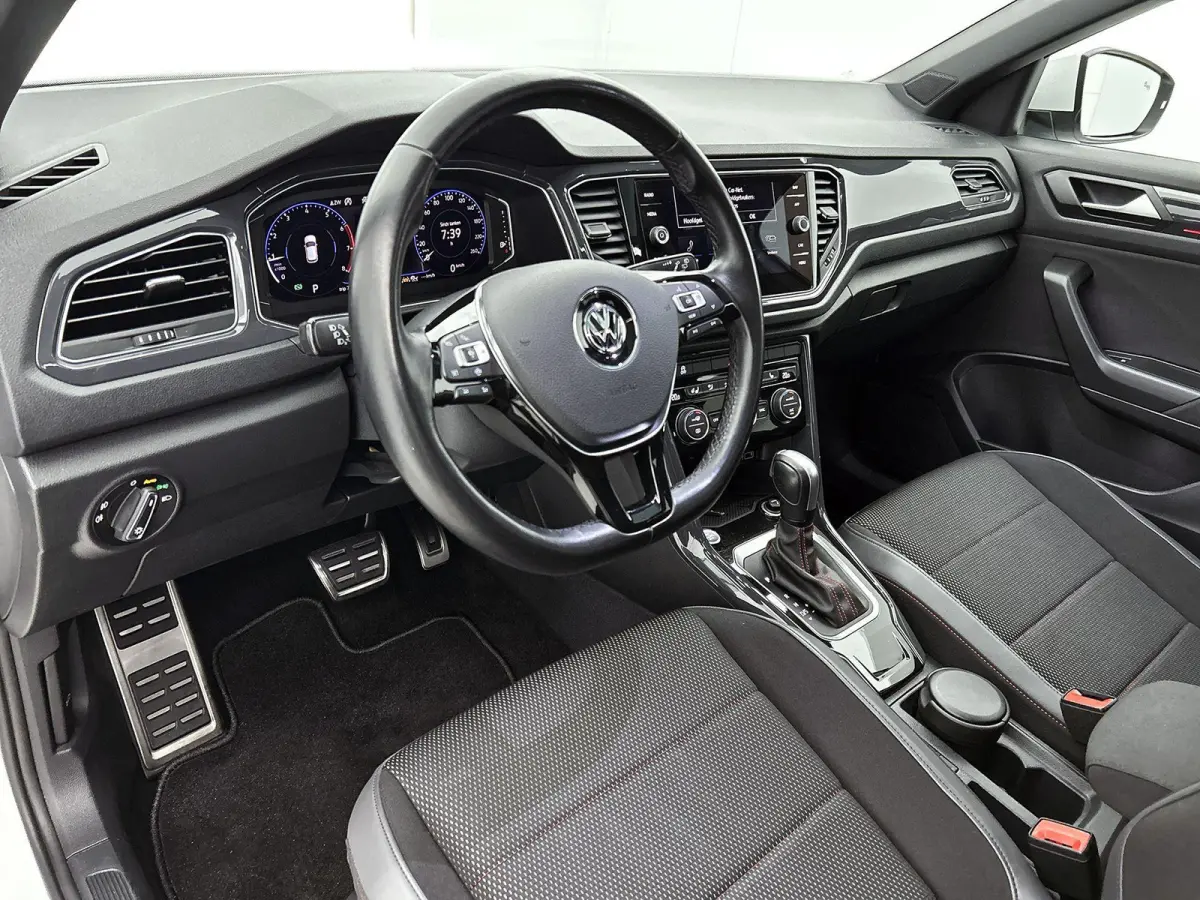 1.5 TSI Sport | 150 PK | Automaat | Digital Cockpit PRO | Apple Carplay / Android Auto | Panoramaschuif-kanteldak | Stoelverwarming | Elektrische Kofferbak |