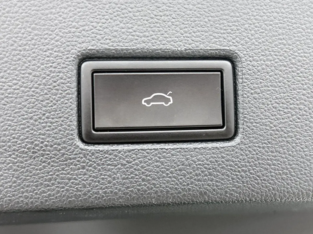 1.5 TSI Sport | 150 PK | Automaat | Digital Cockpit PRO | Apple Carplay / Android Auto | Panoramaschuif-kanteldak | Stoelverwarming | Elektrische Kofferbak |