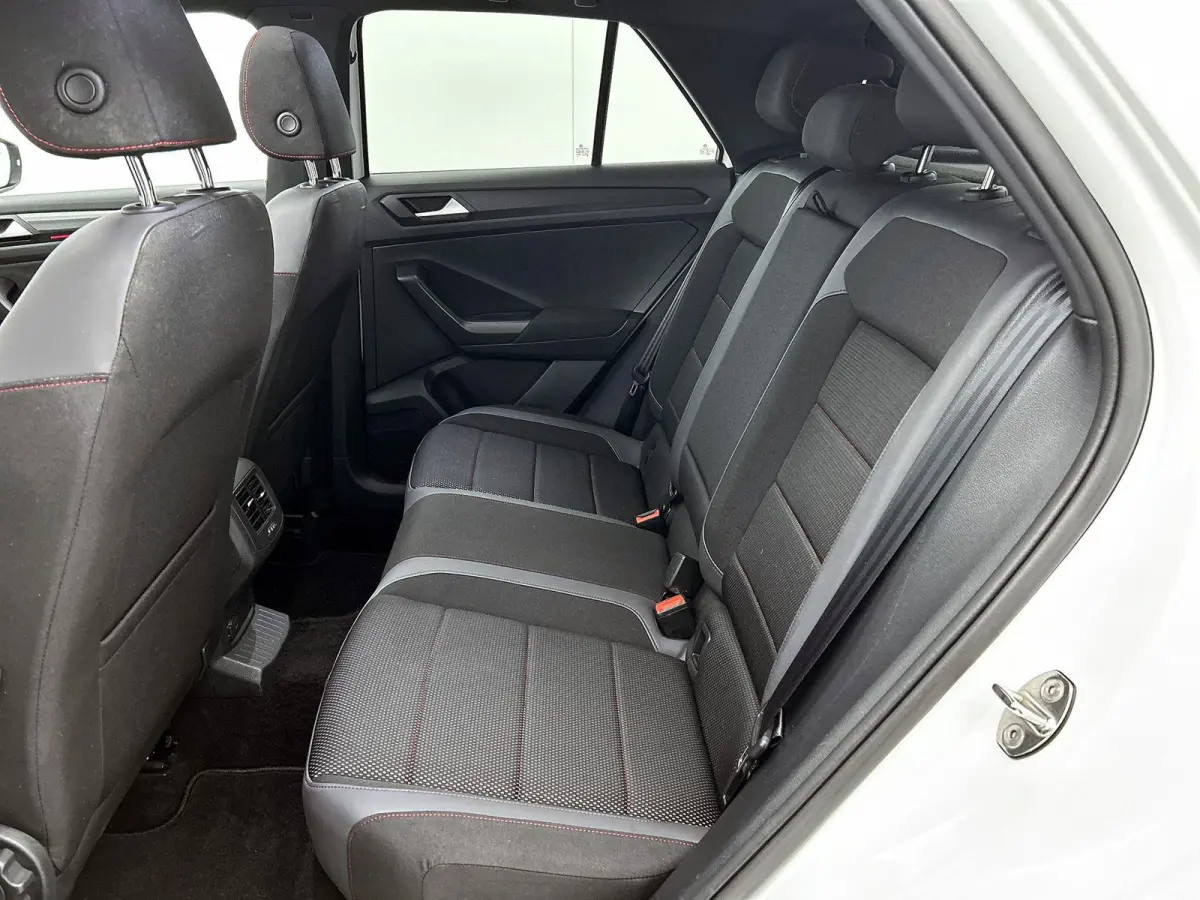 1.5 TSI Sport | 150 PK | Automaat | Digital Cockpit PRO | Apple Carplay / Android Auto | Panoramaschuif-kanteldak | Stoelverwarming | Elektrische Kofferbak |