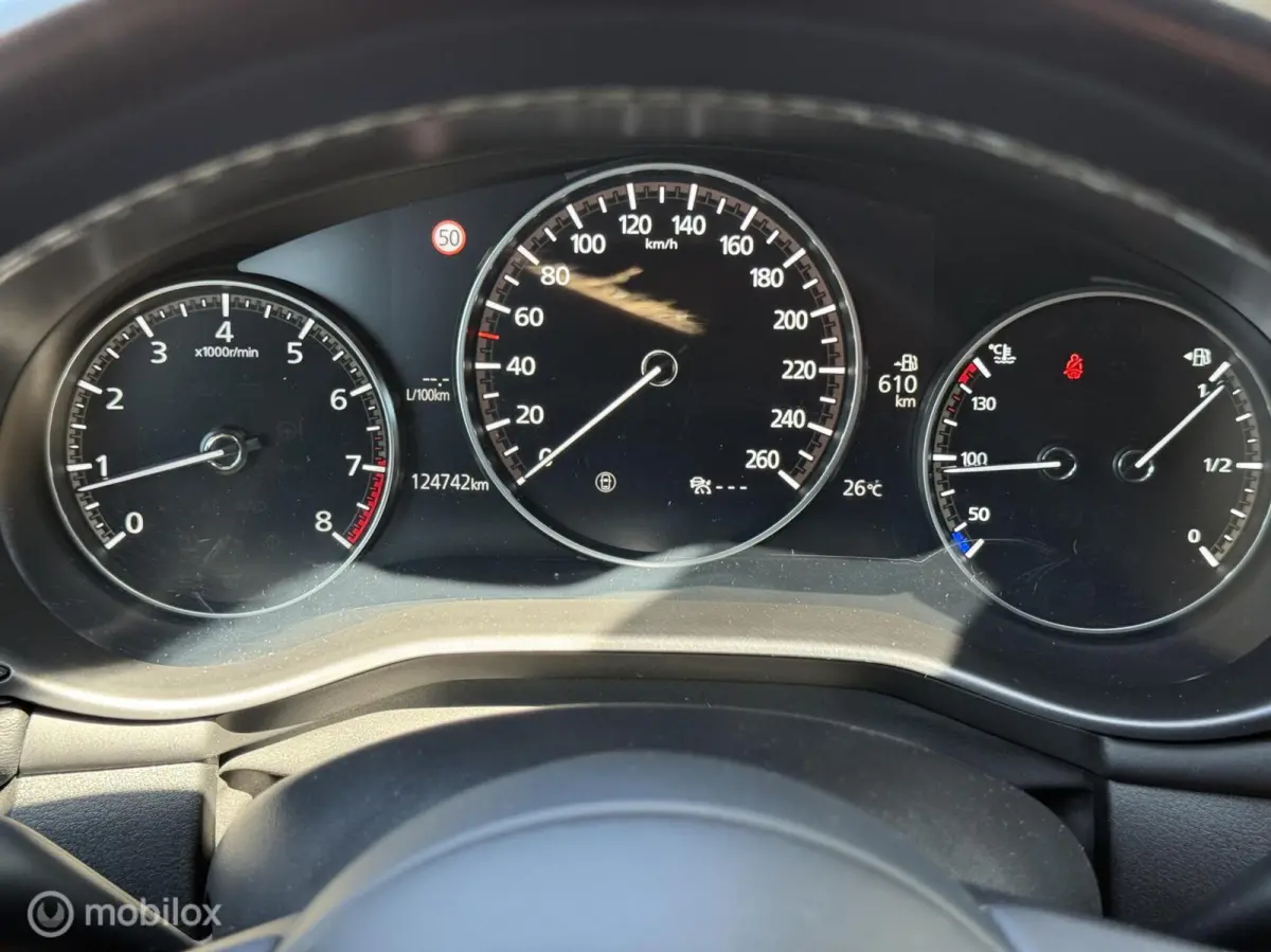 2.0 e-SkyActiv-X M Hybrid 186 Luxury | full option