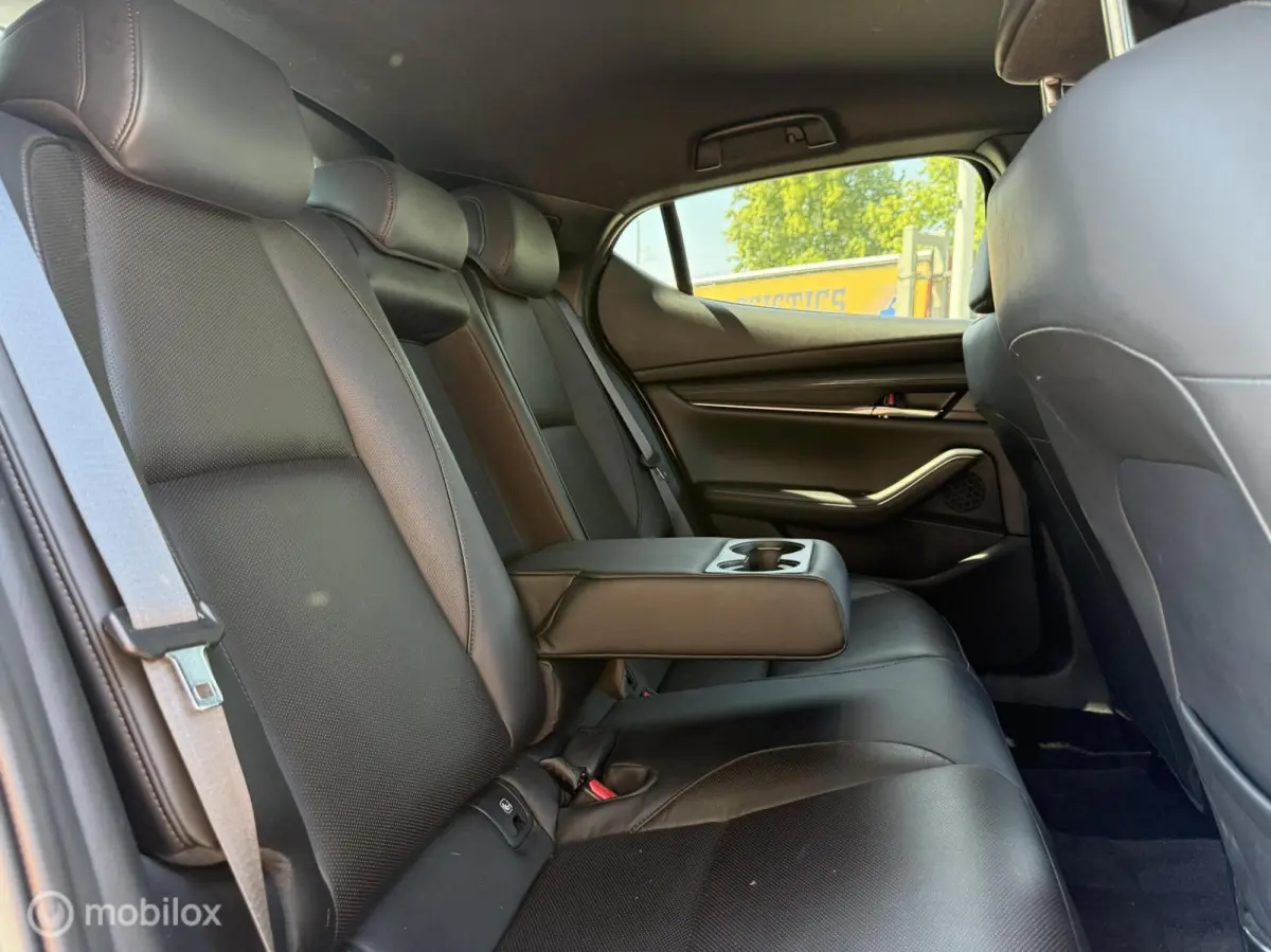 2.0 e-SkyActiv-X M Hybrid 186 Luxury | full option