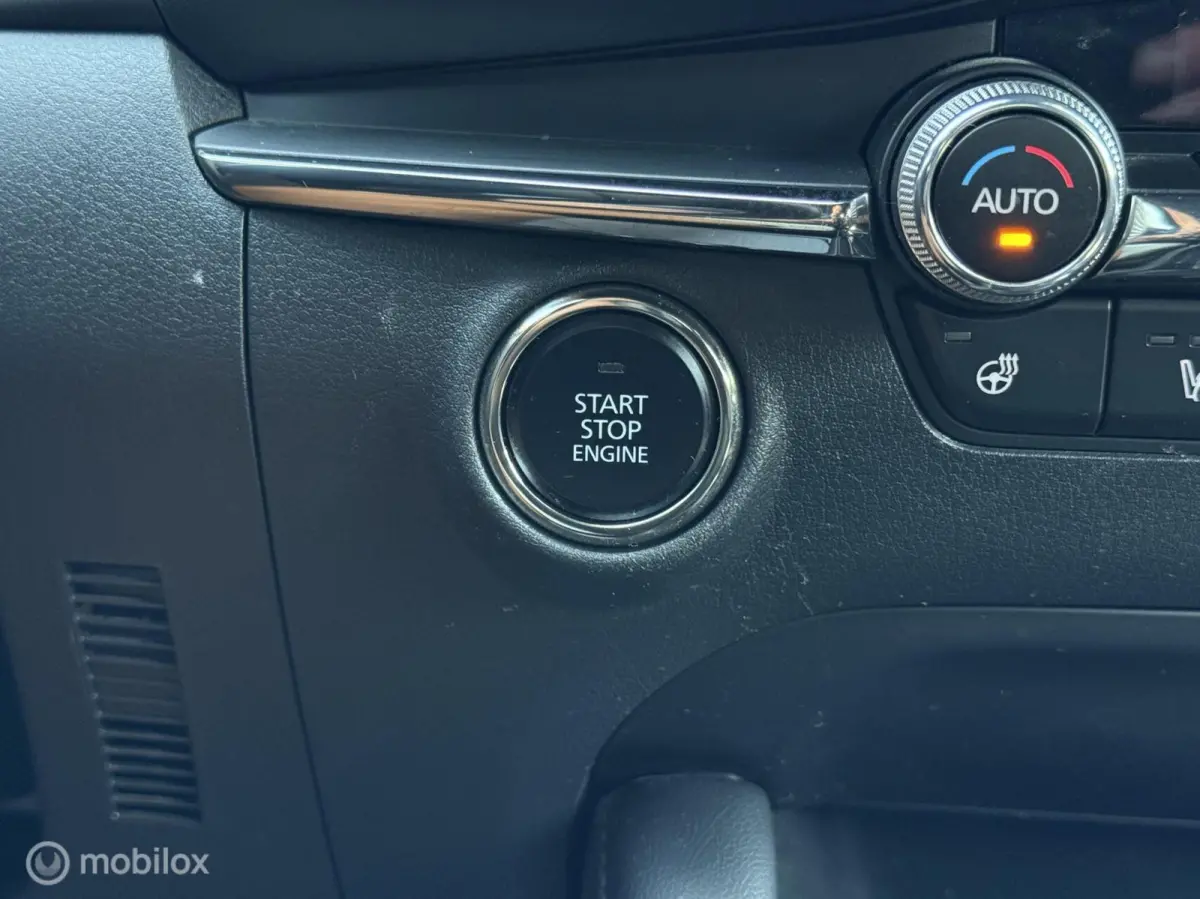 2.0 e-SkyActiv-X M Hybrid 186 Luxury | full option