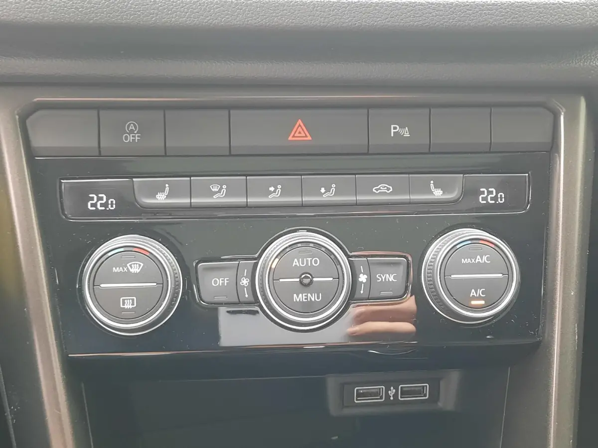 1.5 TSI 150pk Style (Pano,Haak,Camera,Navi)