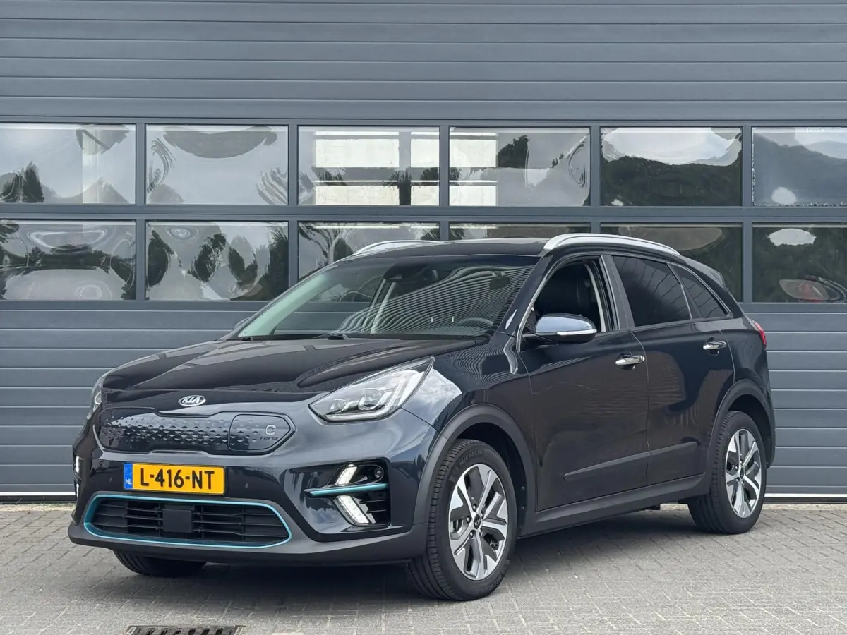 DYNAMICPLUSLINE 64 KWH (100% SOH) I SCHUIF/KANTELDAK I ADAPTIVE CRUISE CONTROL I PARKEERCAMERA