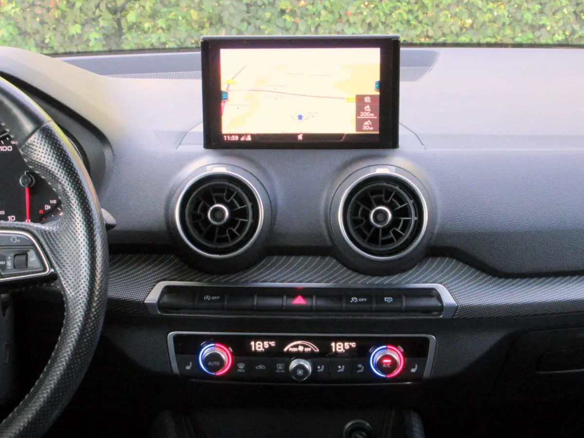 1.4 TFSI CoD S-Line * Led * Navi * 19 inch *