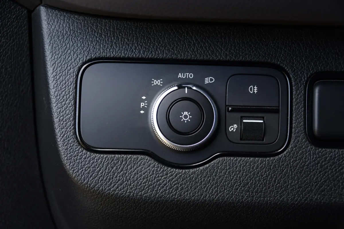 316 2.2 CDI L2H2 PB Edition Cruise, 360 Camera, Carplay, LED, 10,5'' Mbux, Automaat, 164pk, Stoelverwarming, Standkachel, Trekhaak, Uniek!