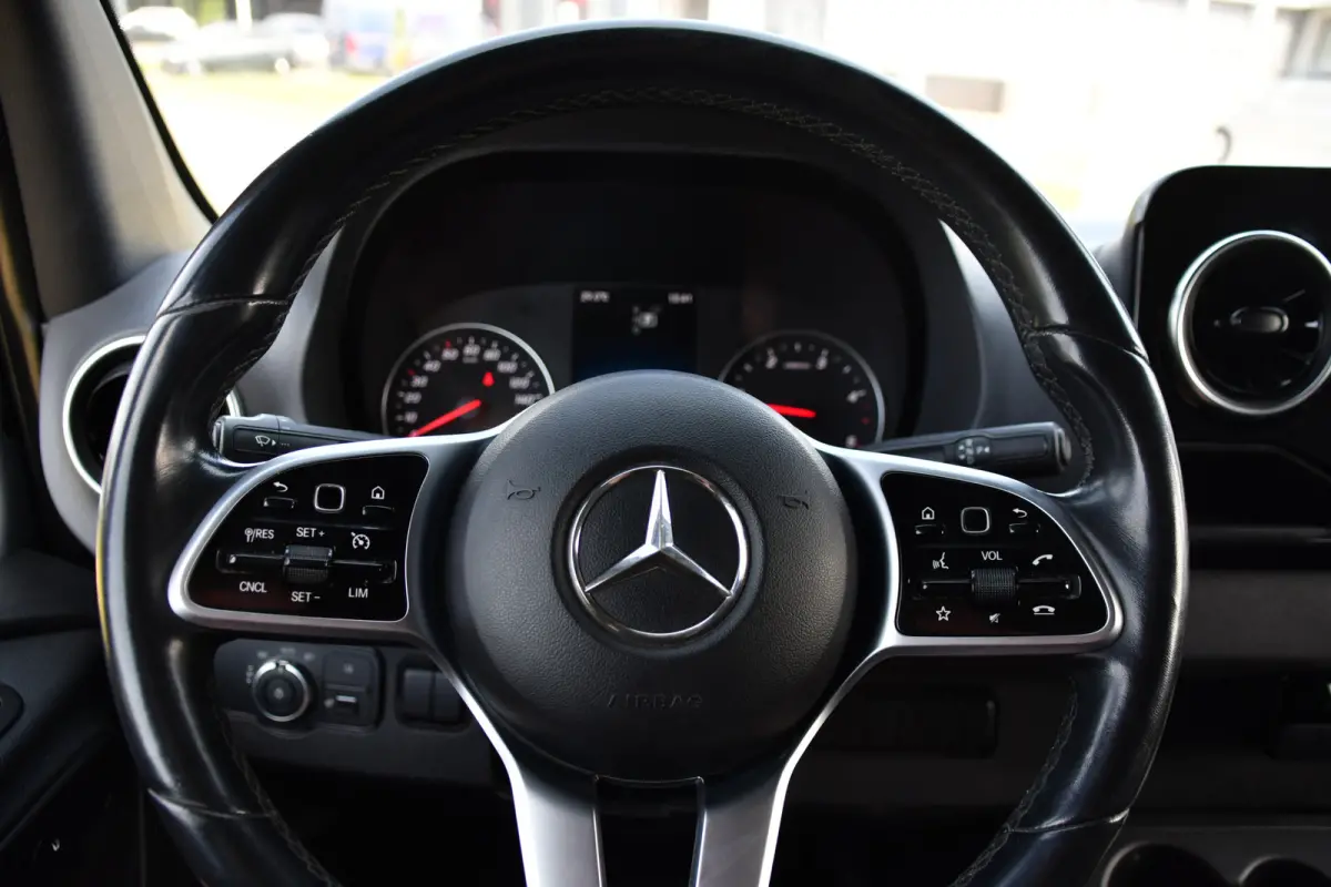 316 2.2 CDI L2H2 PB Edition Cruise, 360 Camera, Carplay, LED, 10,5'' Mbux, Automaat, 164pk, Stoelverwarming, Standkachel, Trekhaak, Uniek!