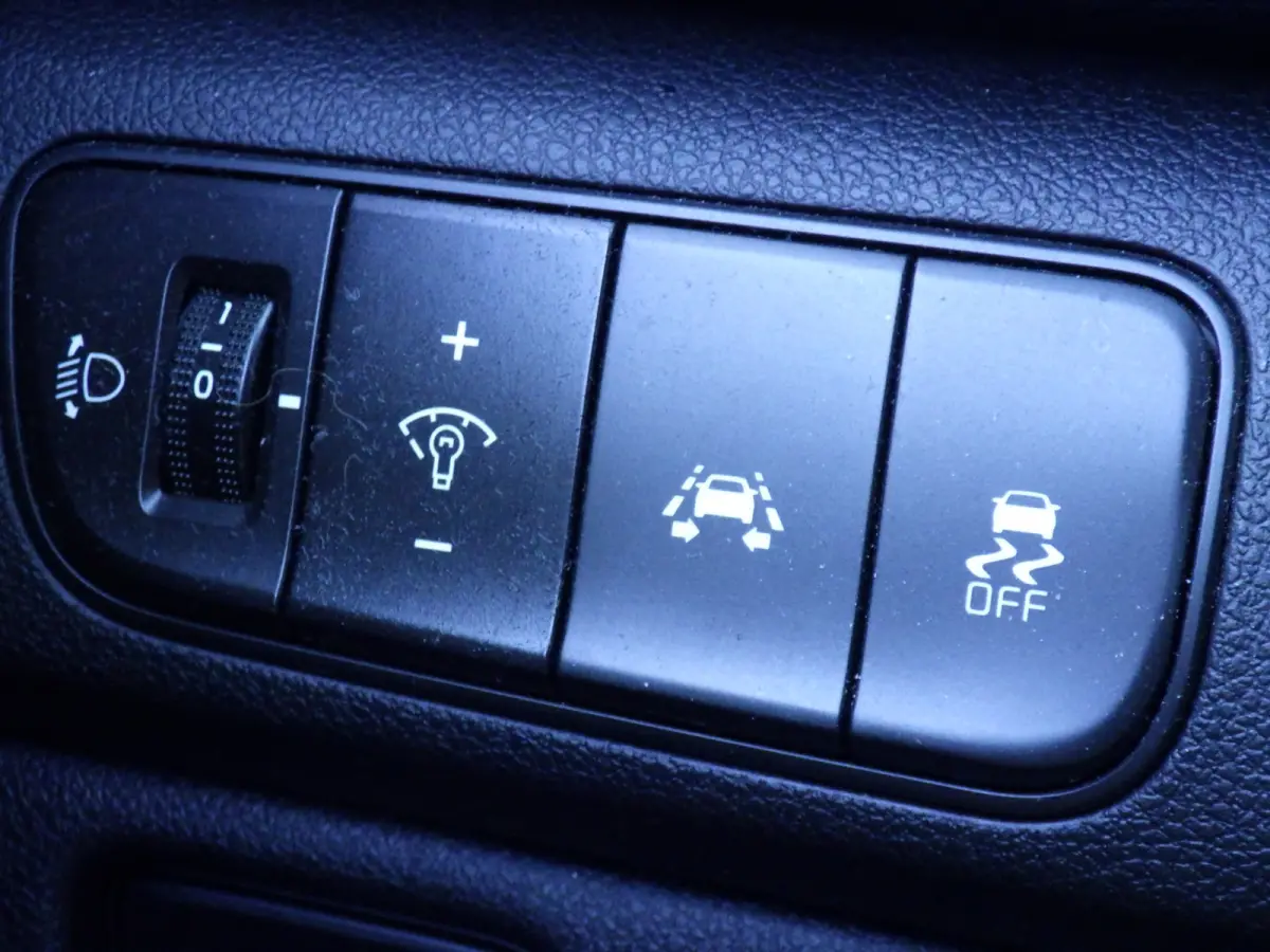 1.6 GDi Hybrid Aut BusinessLine, Camera, Stoel/Stuurverw, Navi!