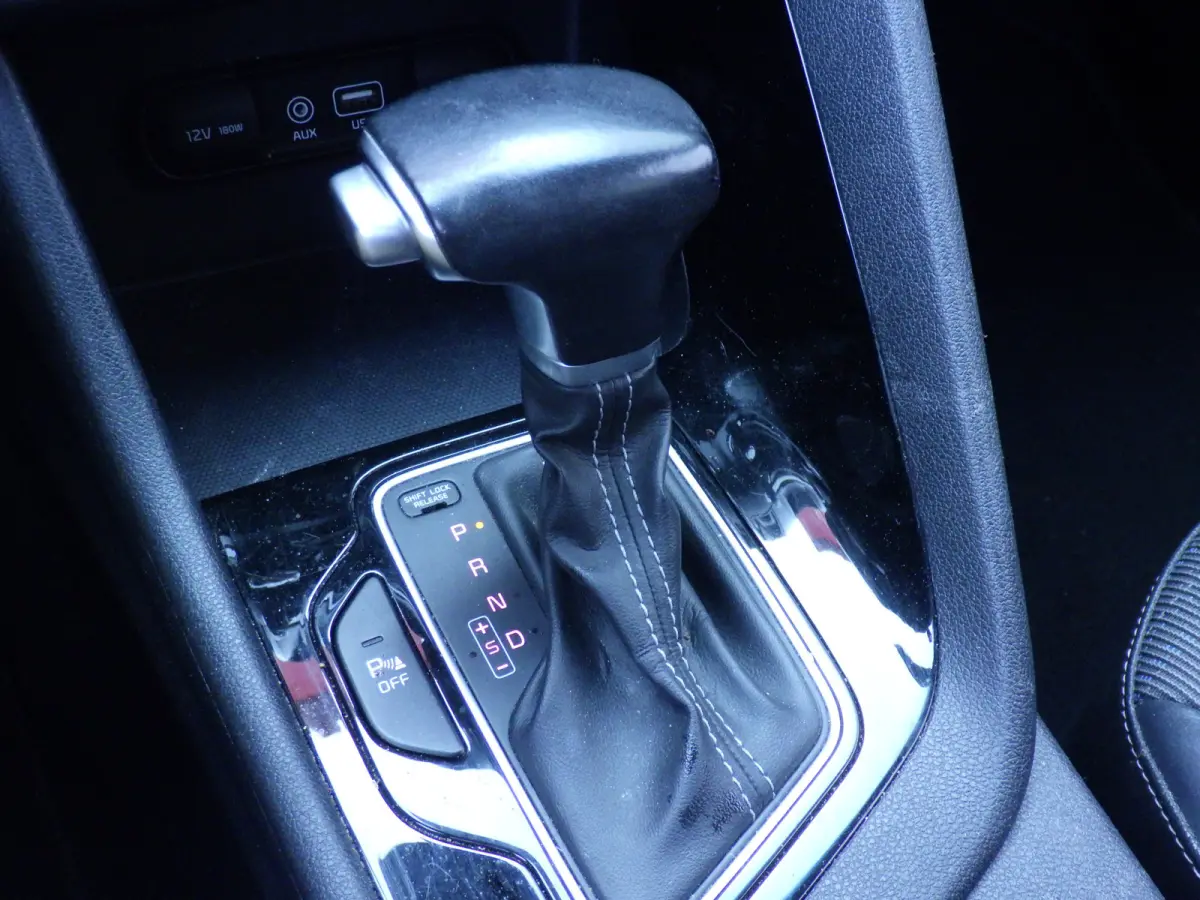 1.6 GDi Hybrid Aut BusinessLine, Camera, Stoel/Stuurverw, Navi!