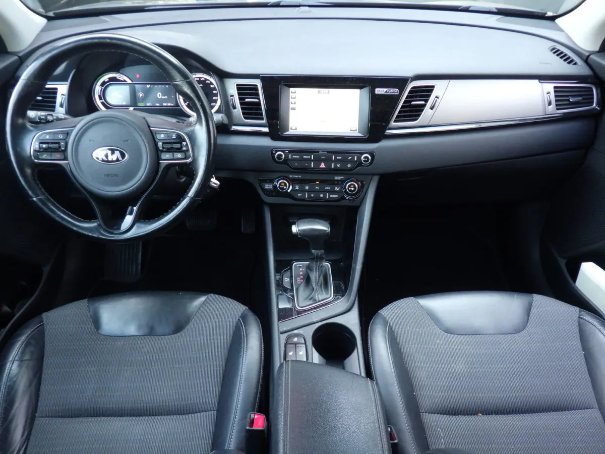 1.6 GDi Hybrid Aut BusinessLine, Camera, Stoel/Stuurverw, Navi!