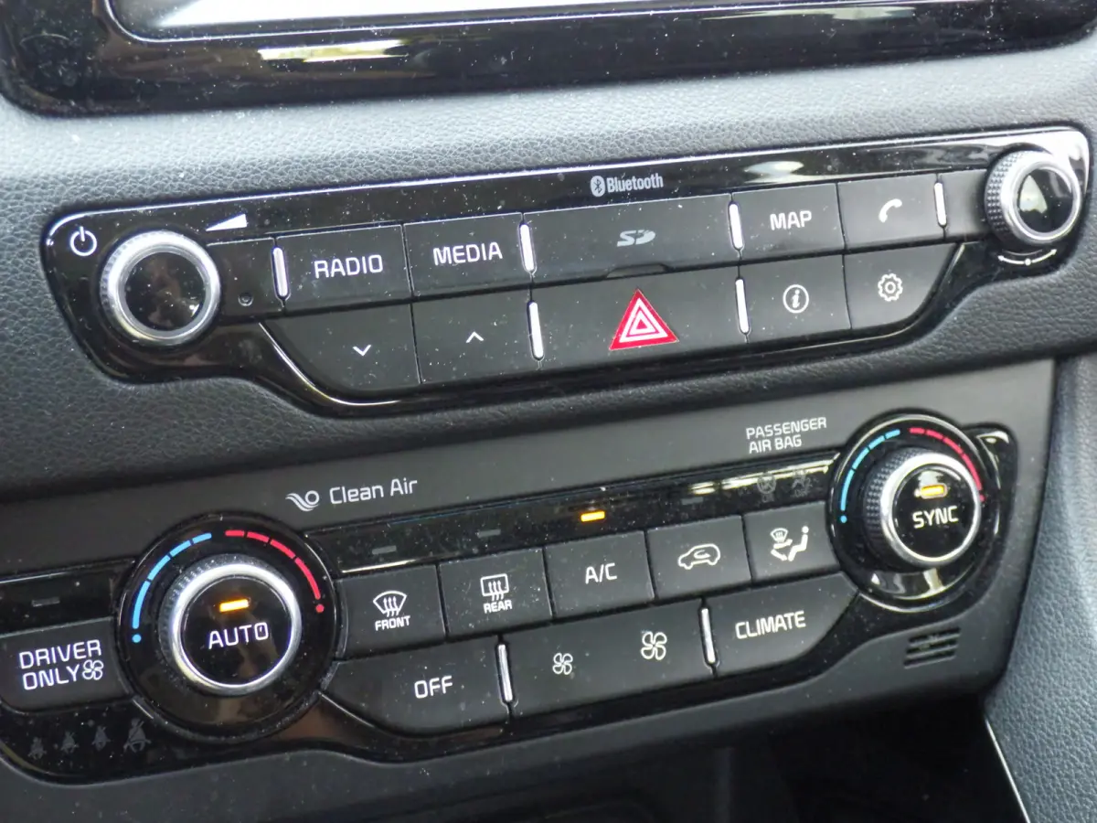 1.6 GDi Hybrid Aut BusinessLine, Camera, Stoel/Stuurverw, Navi!