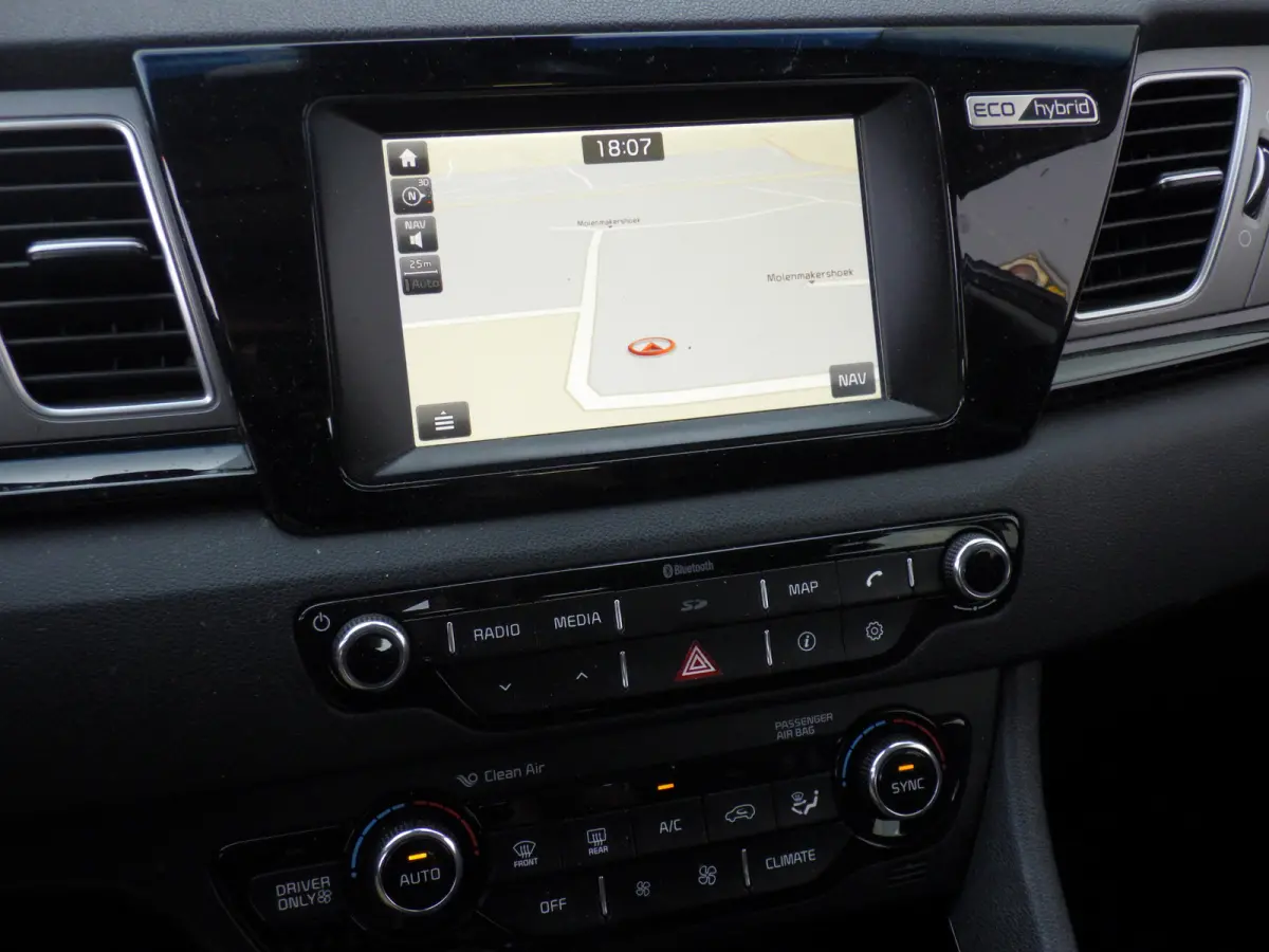 1.6 GDi Hybrid Aut BusinessLine, Camera, Stoel/Stuurverw, Navi!
