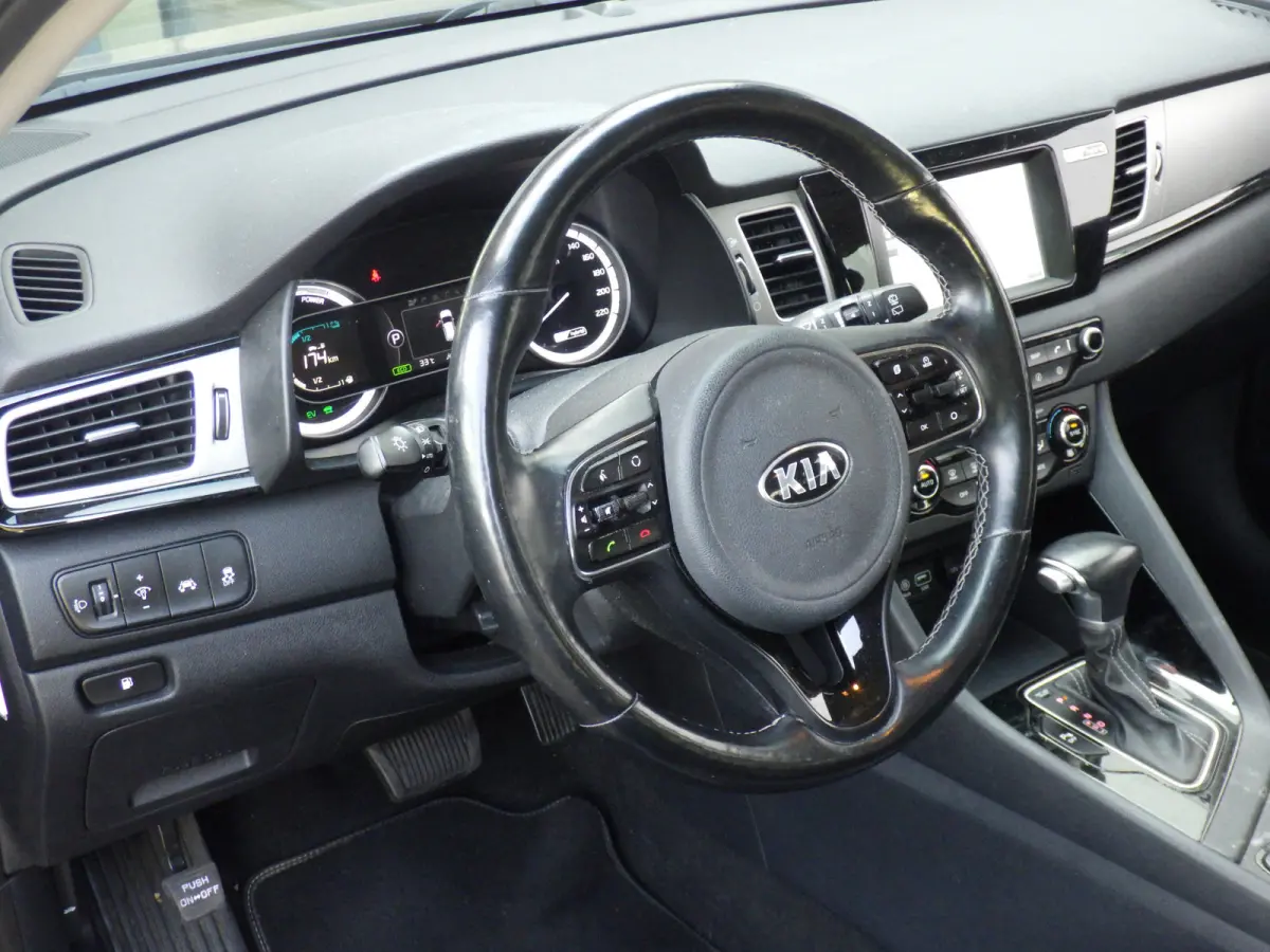 1.6 GDi Hybrid Aut BusinessLine, Camera, Stoel/Stuurverw, Navi!